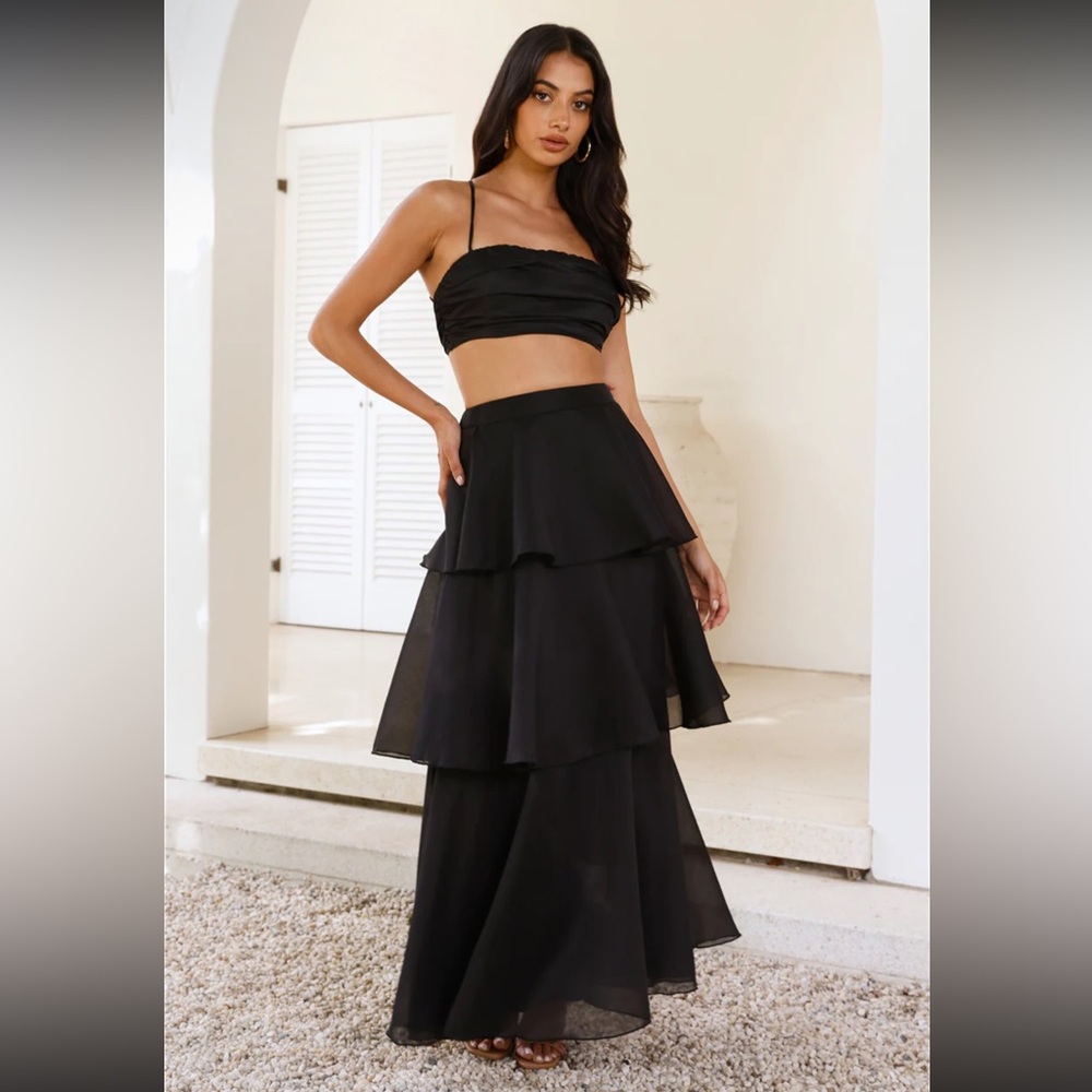 Tiered skirt